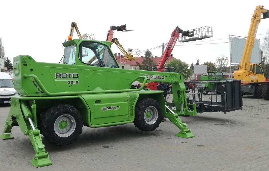 Wynajem ładowarek teleskopowych - ładowarki teleskopowe Merlo Manitou Dieci Borkowo - Zdjęcie 1